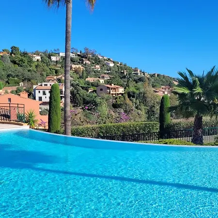 Seaview House, Close Cannes, Pool, Garden. Garage Théoule-sur-Mer