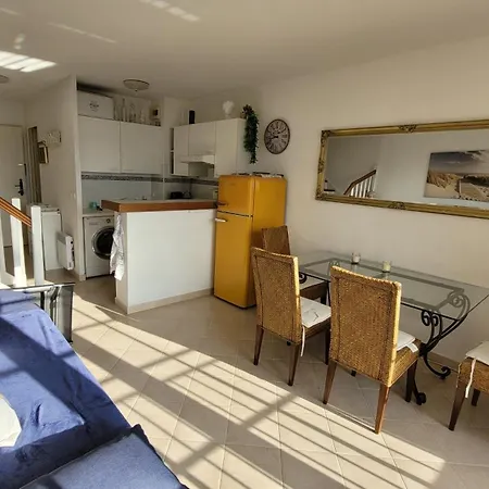 Seaview House - 6-min Walk To & Restaurants - Pool - Private Underground Garage Box - Garden - Near Cannes * Théoule-sur-Mer